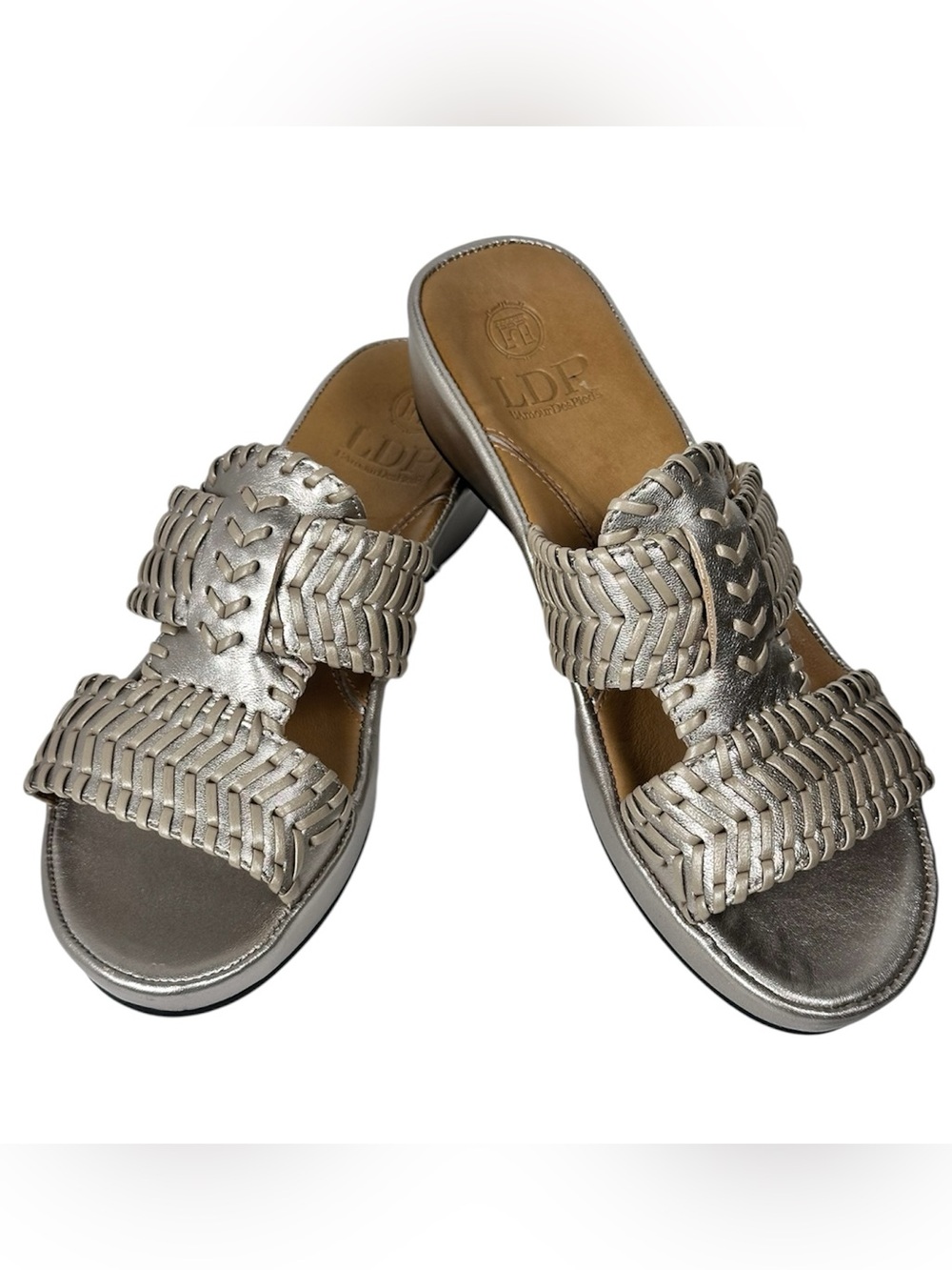 L'Amour Des Pieds LDP Metallic Champagne Silver Woven Leather Sandal Sz 9 Approx